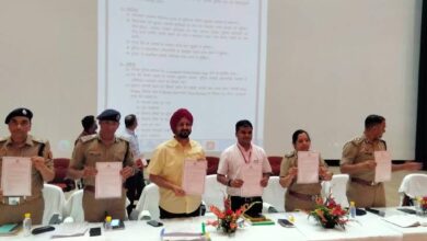 पुलिस कमिश्नर गौतमबुद्धनगर लक्ष्मी सिंह के निर्देश पर कमिश्नरेट पुलिस ने लोकसभा चुनाव 2024 को सकुशल संपन्न कराने के लिए ई-संपर्क नोएडा पुलिस ऐप लॉन्च किया