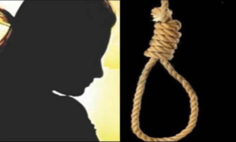 कूलर नहीं लाने पर पति से हुआ पत्नी का विवाद, निराश मोनिका ने लगा ली फांसी