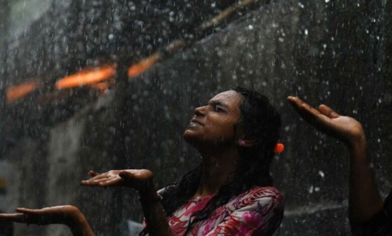 नोएडा में ठंड की शुरुआत और मानसून की विदाई के साथ ही मौसम बदलने वाला है