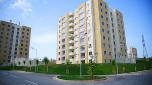 उत्तर प्रदेश, नोएडा: नियमों का पालन न करने से सोसायटी में हर दिन हो रहा विवाद